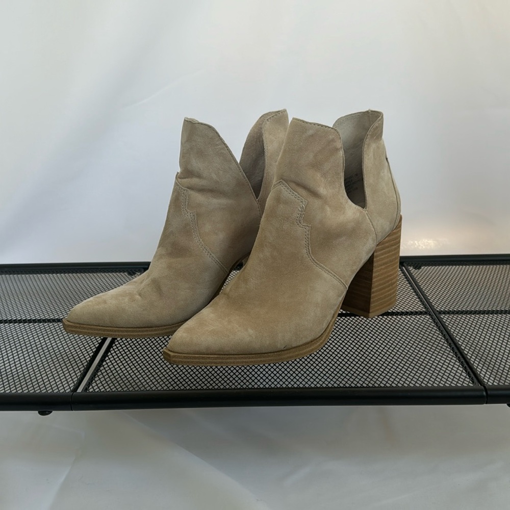 Western Inspired Pointed Toe Tan Nude Ankle Boots | Dosey Doe to Drinks